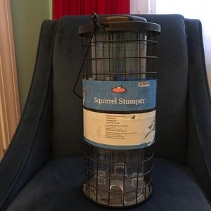 “Squirrel Stumper” Bird Feeder
